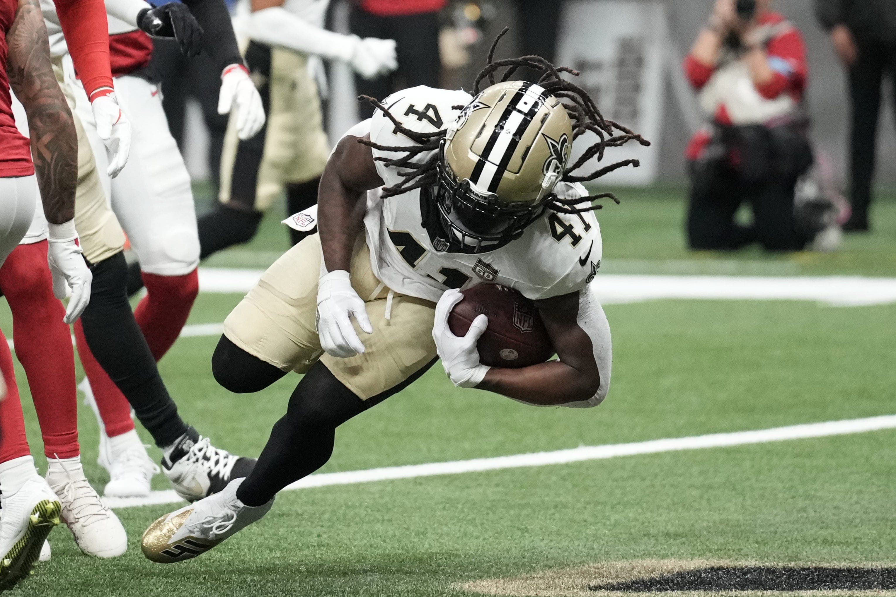 Alvin Kamara Leads Saints vs Falcons in Rushing TDs