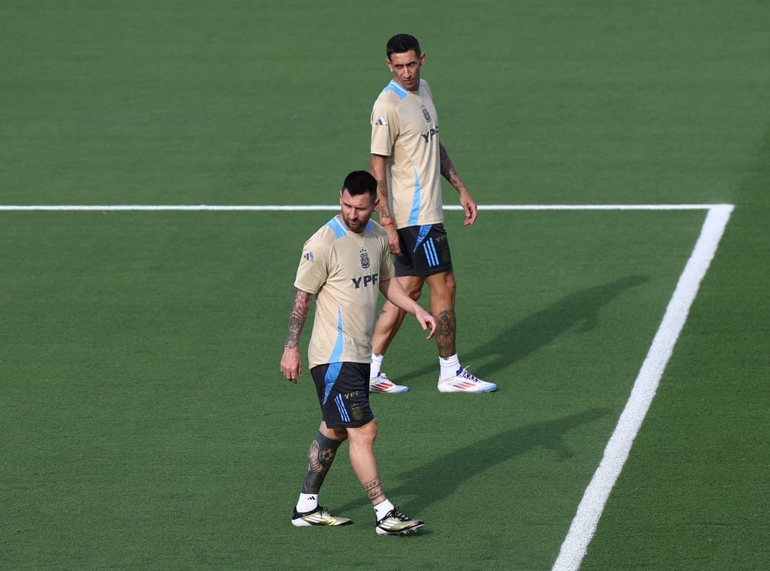 Di María Breaks Silence on Messi's Argentina Future