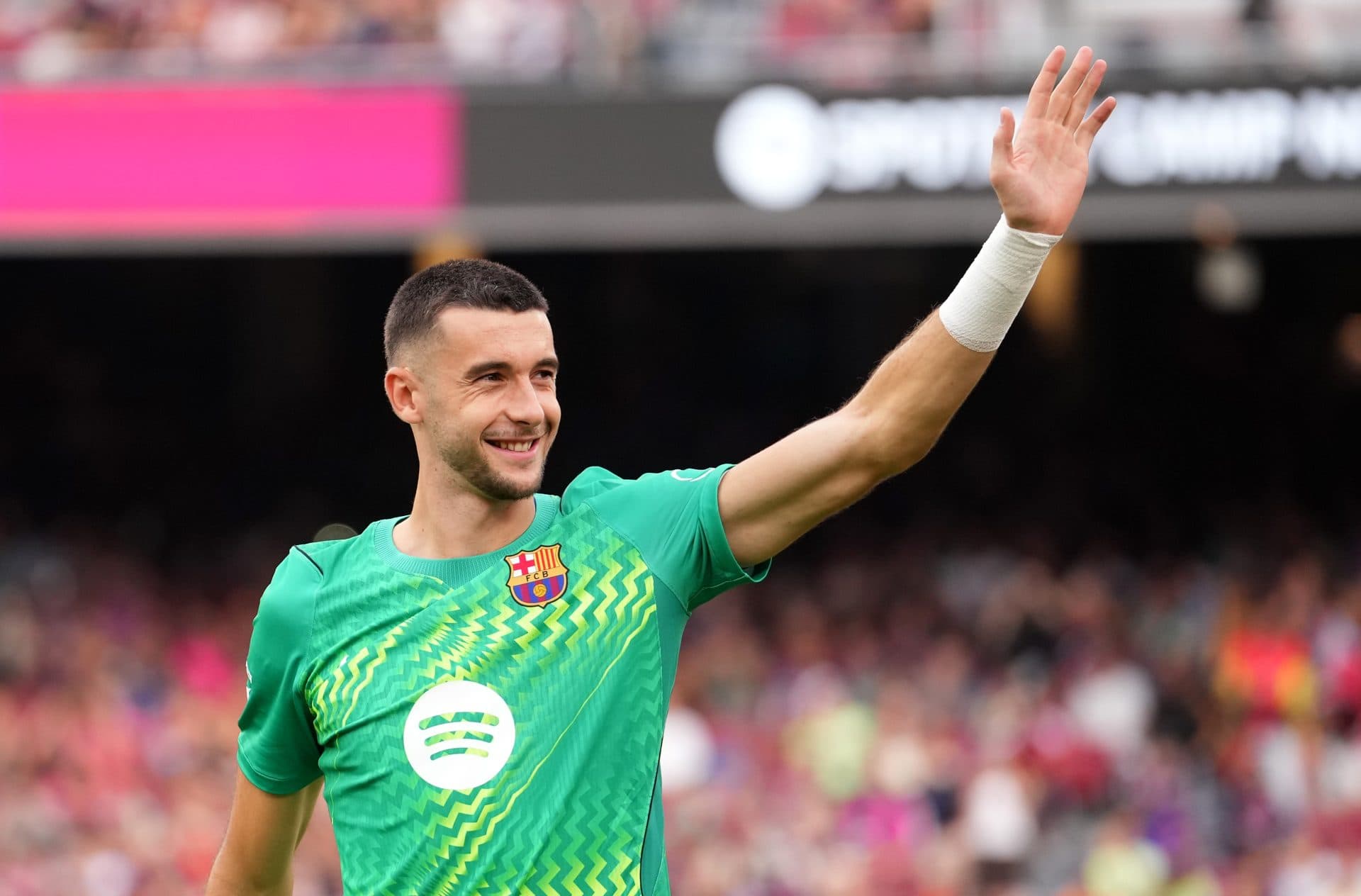 Barcelona: Goalkeeper Injury Not Serious, Rests vs Sevilla