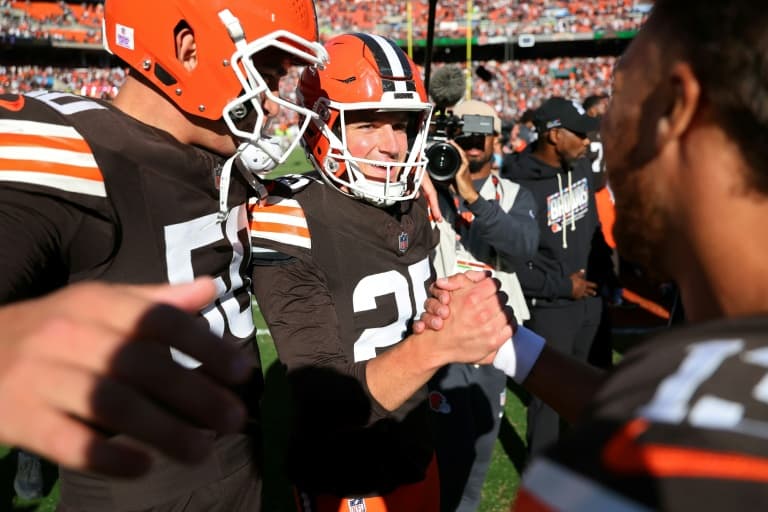 Bills Hold Off Vegas, Browns Edge Ravens for Division Lead