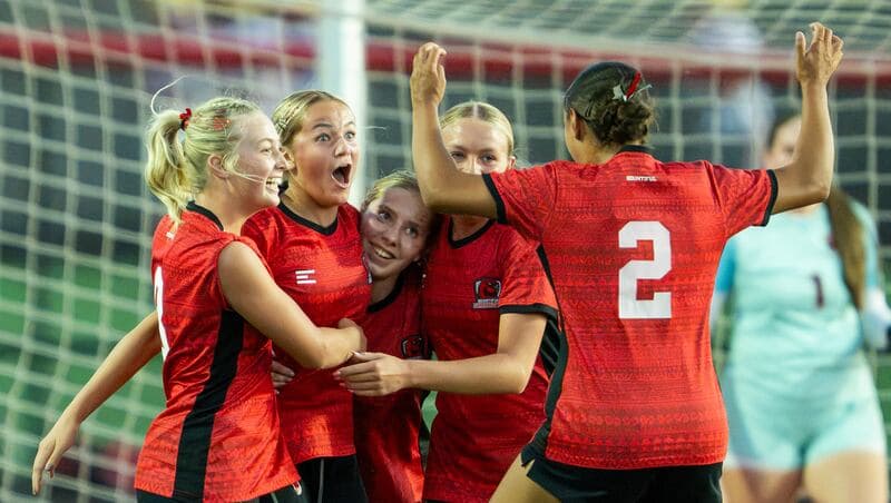Bountiful Girls Soccer Blitzes Brighton in Region 6