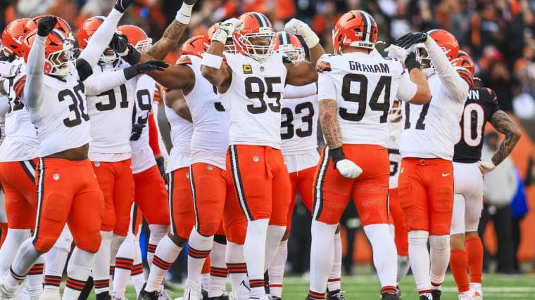 Browns' Edge Rushers Still Top-10 Post-Garrett: ESPN