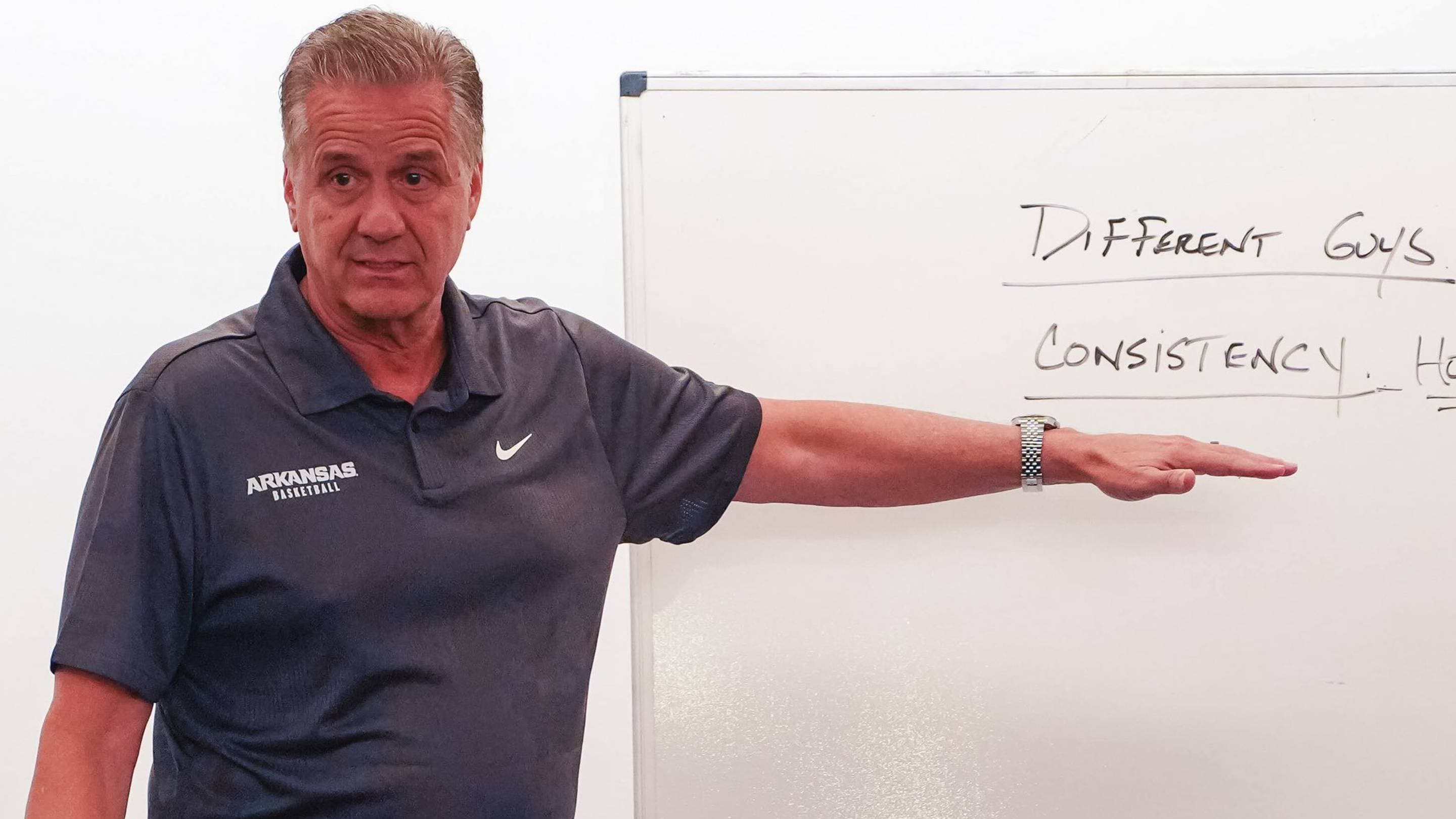 Calipari Fires Up Hogs in Bahamas: 2026 Baha Mar Preview