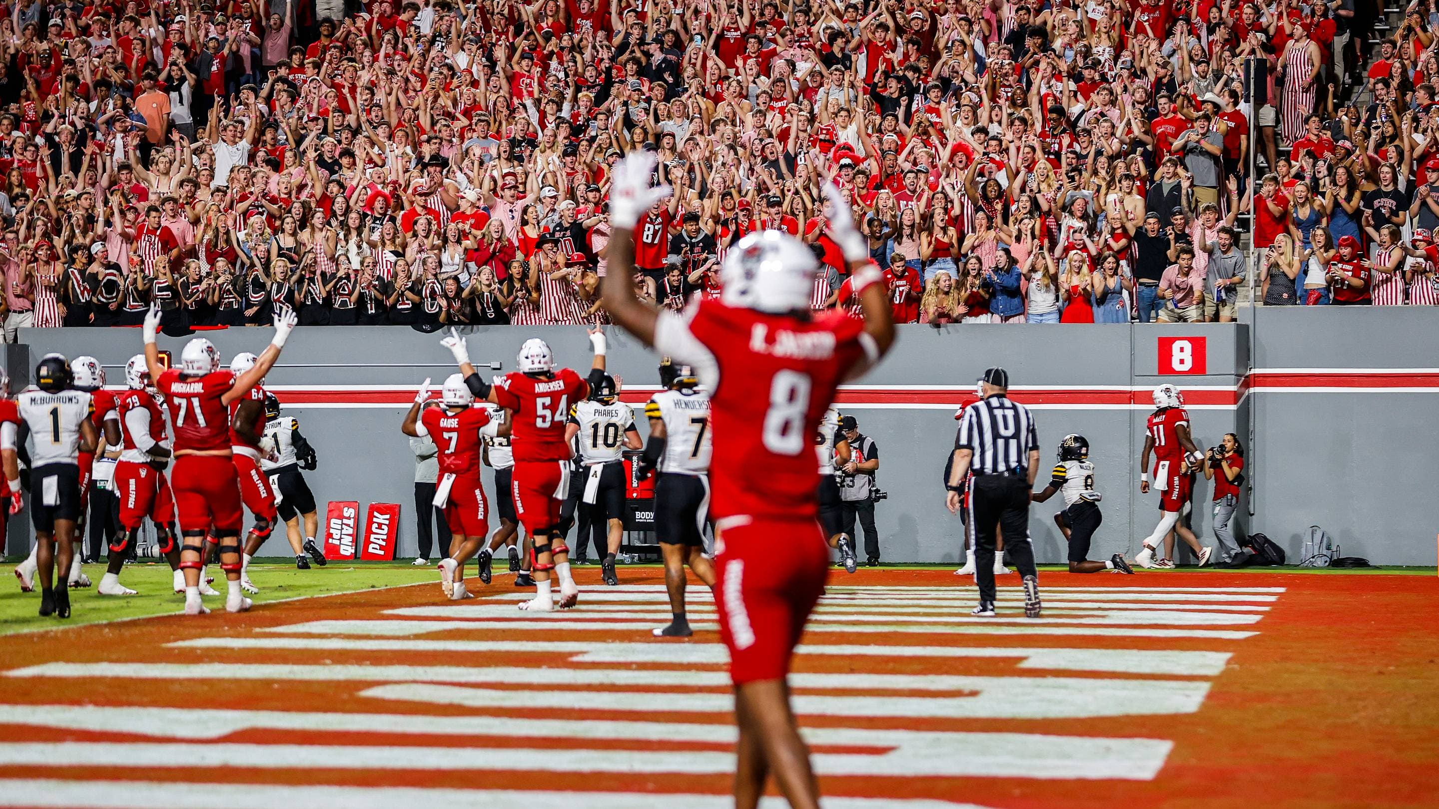 CJ Bailey TD: NC State Fans Erupt vs App State in 2026