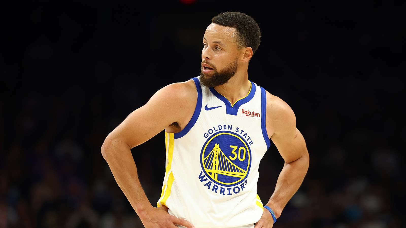 Curry Reaffirms Warriors Commitment With 'Life