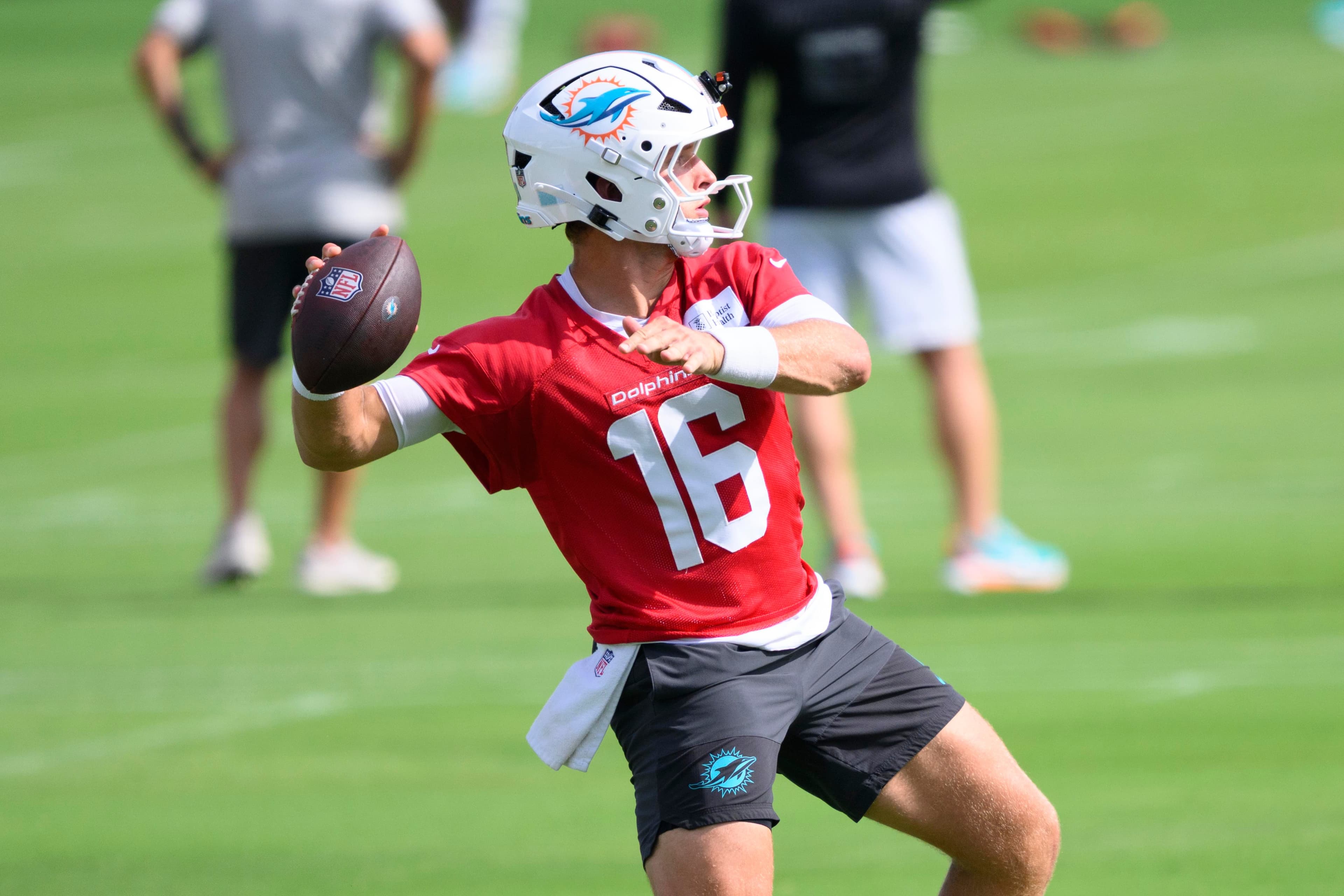 Dolphins Re-Sign QB Mark Gronowski in Sunday Roster Moves