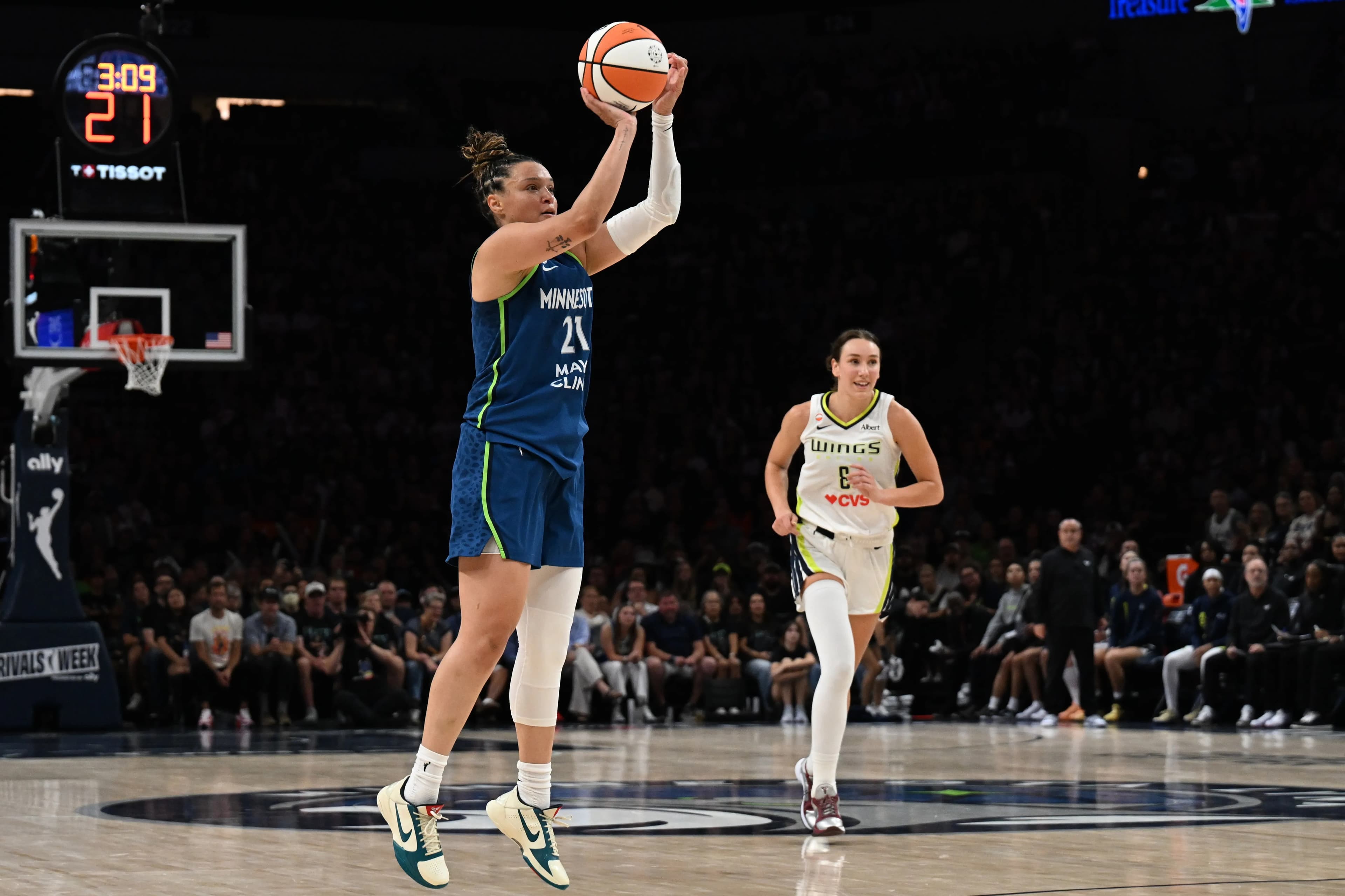 Kayla McBride Makes Lynx History in Notre Dame Honor