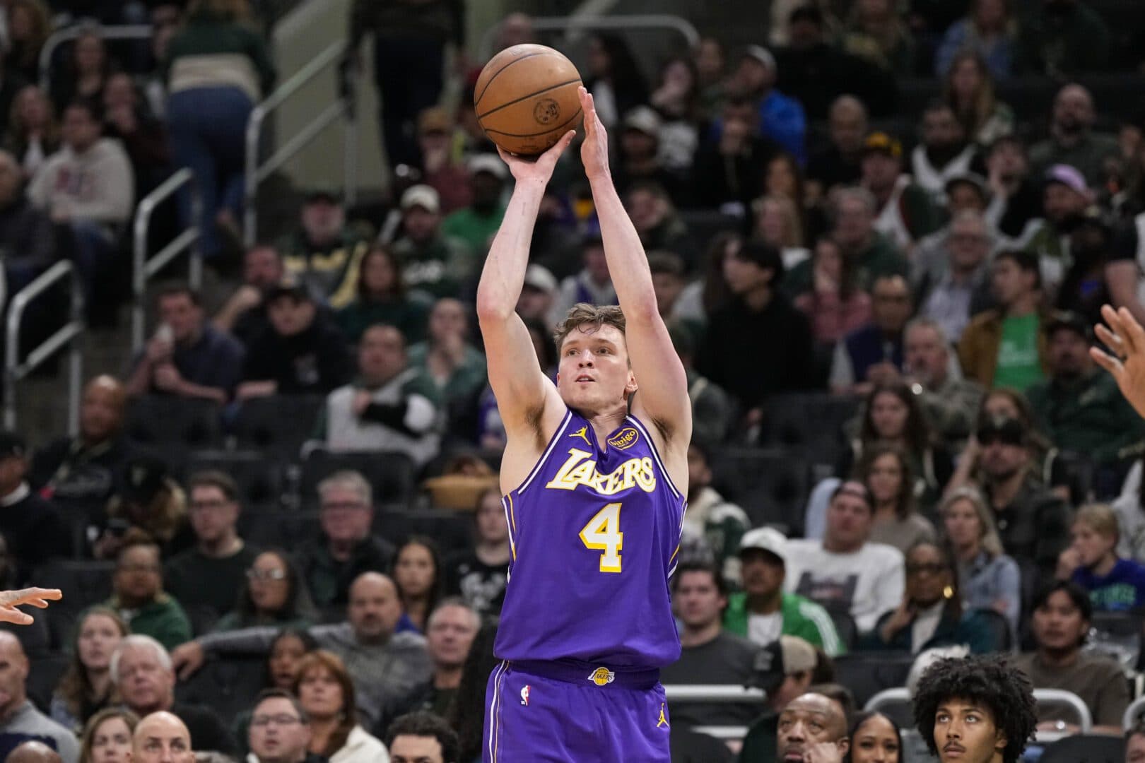 Lakers Eye Trades for Two Role Players Before Opening