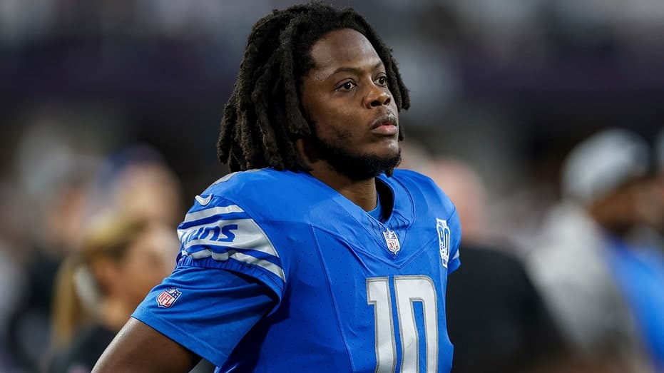 Lions' Bridgewater Retires Again, Leaving Camp