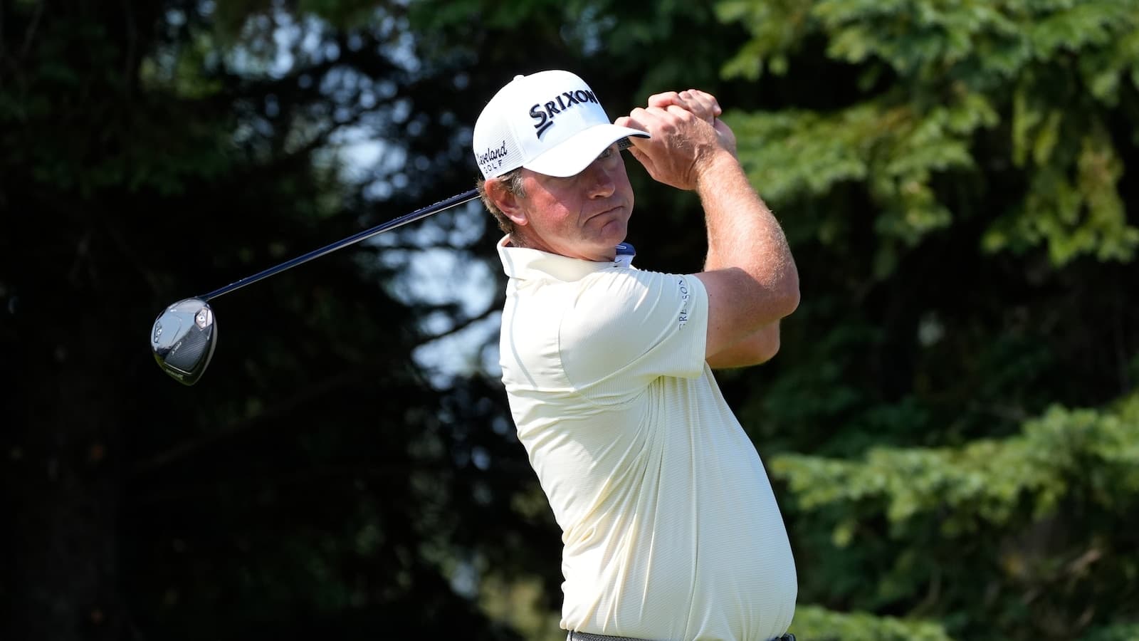 Lucas Glover Removes Shoes Over Green Spike Complaints