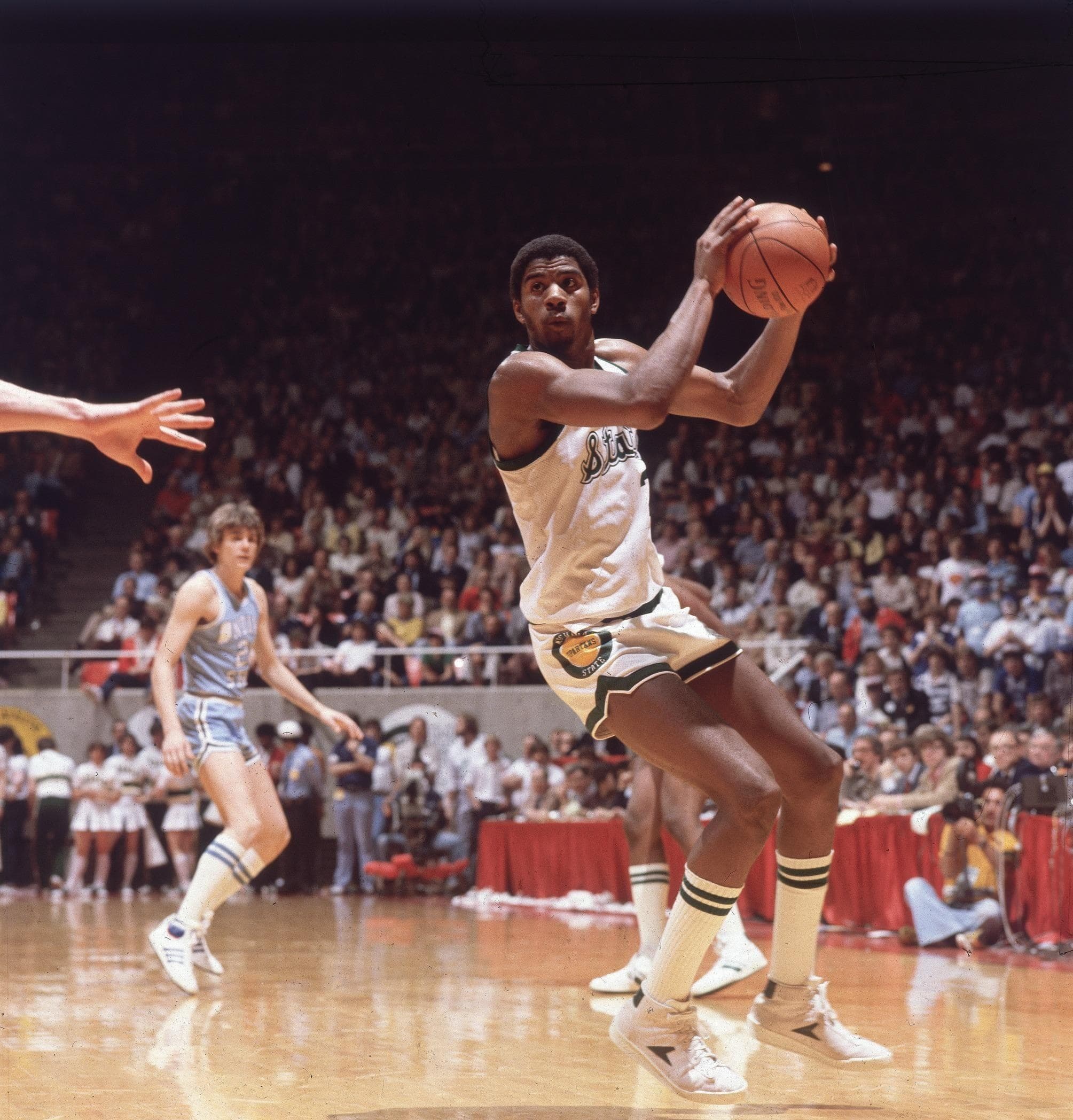 Magic Johnson Young: YouTube Gold Highlights 2026