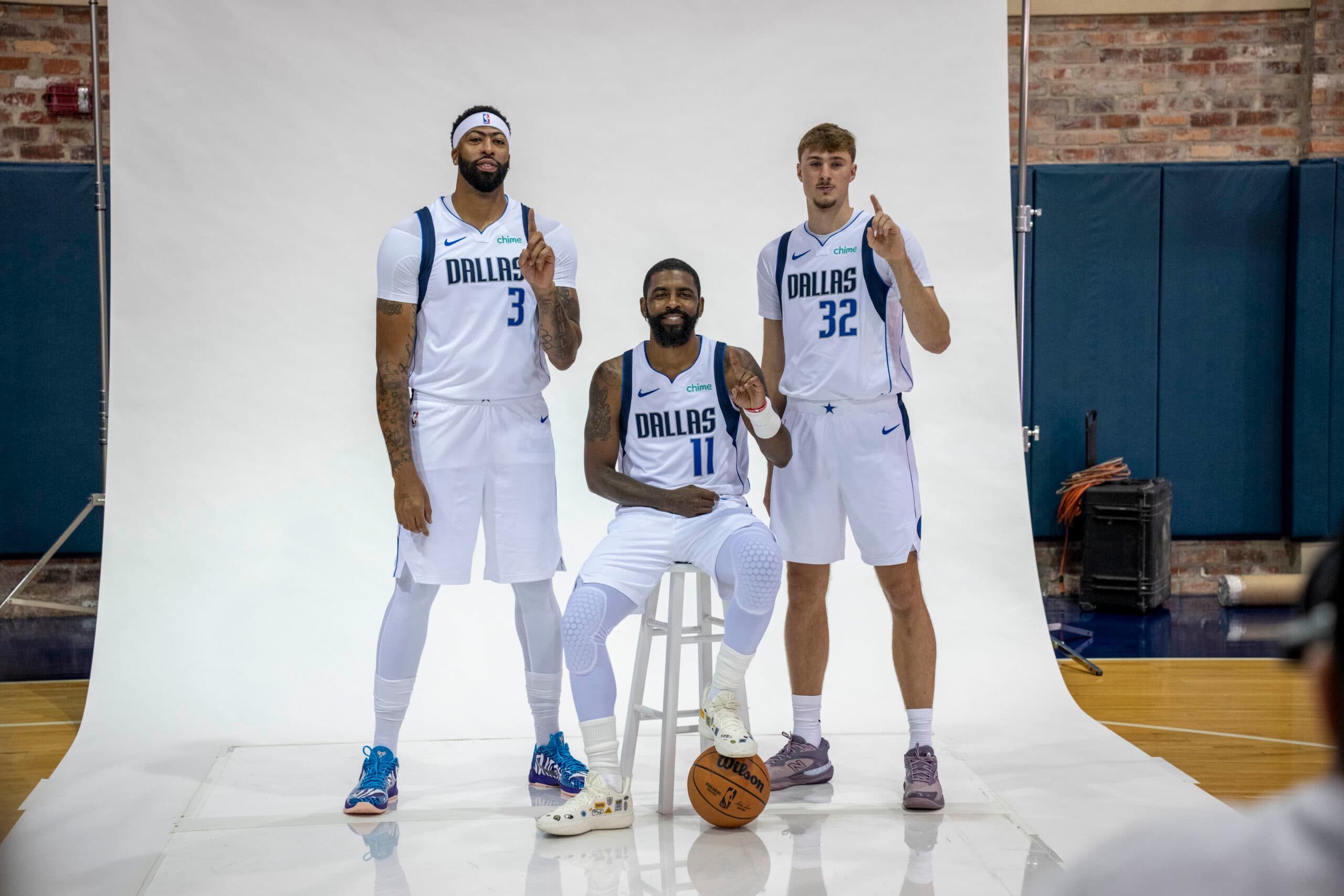 Mavericks Could Gauge Kyrie Irving Trade Value This Season