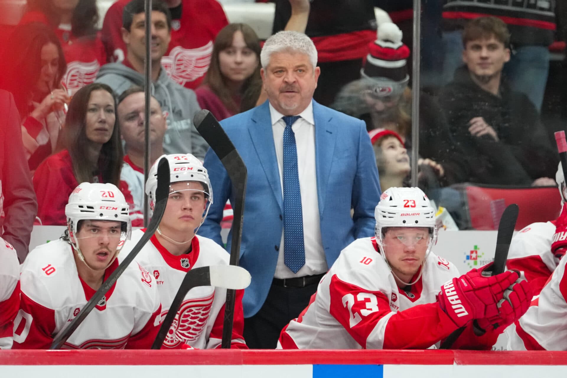 McLellan: Red Wings' Off-Ice Drama a Distraction