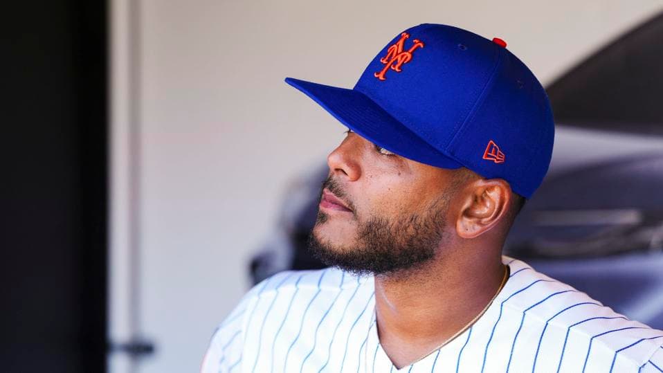 Mets Veteran Fires Harsh Message at Freddy Peralta After