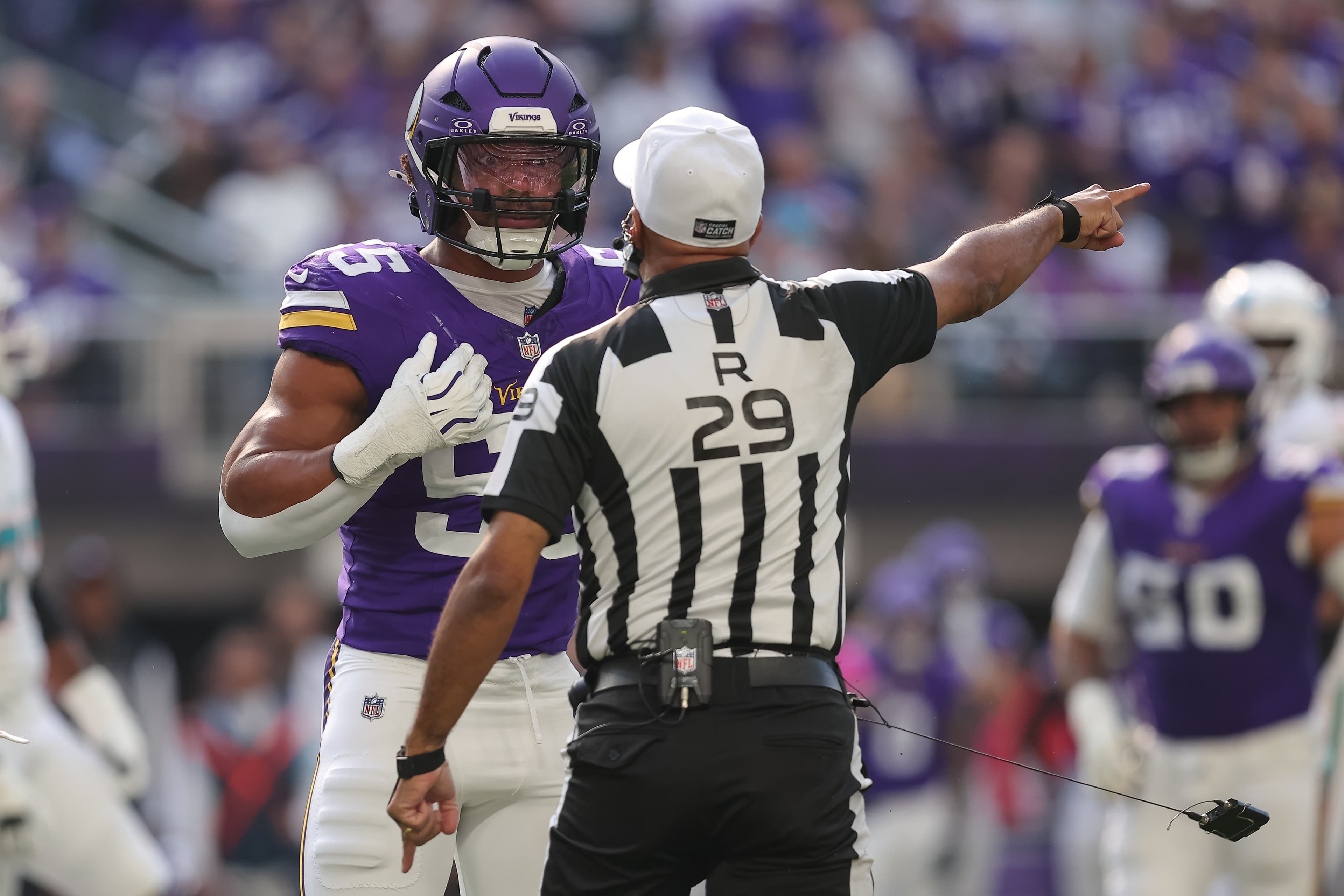 NFL Suspends Referee Adrian Hill, Jeff Seeman: Week 4
