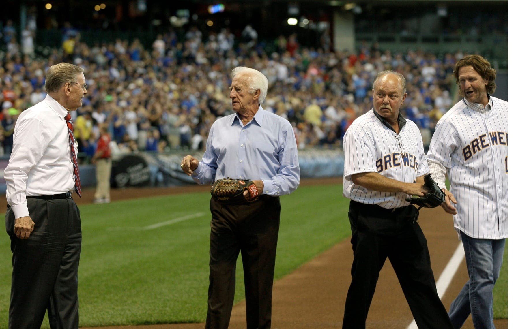 Pat Murphy Jokes Uecker Knocked Down Ty France HR: Brewers