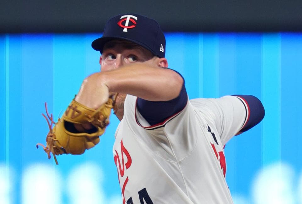 Phillies Land Veteran AL Starter in Unique Deal