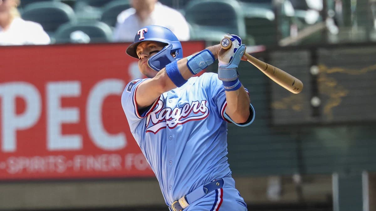 Rangers News: Texas Loses Infielder in AL West Battle