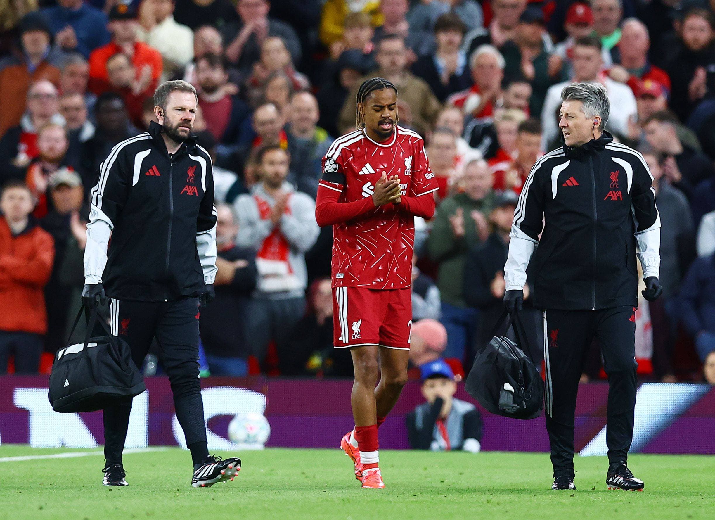 Reds’ Key Forward vs Fulham? Iraola’s Injury Update