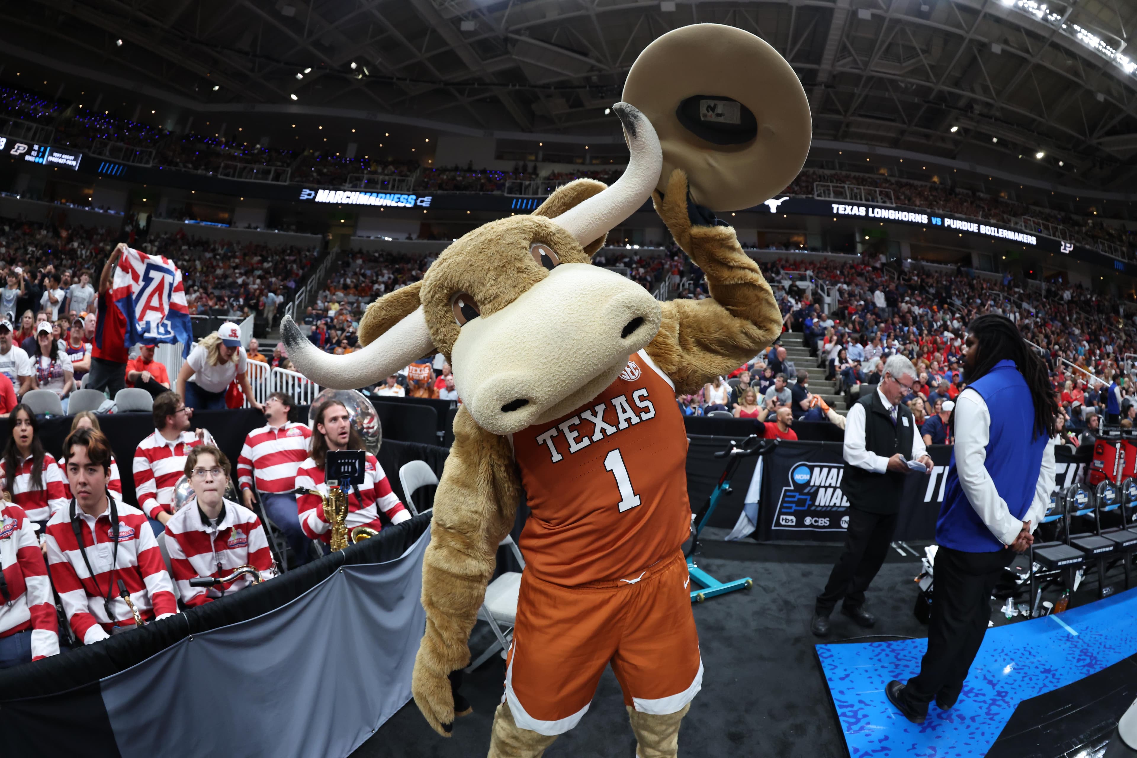 RV Marquette vs #2 Texas: 2026 Volleyball Preview