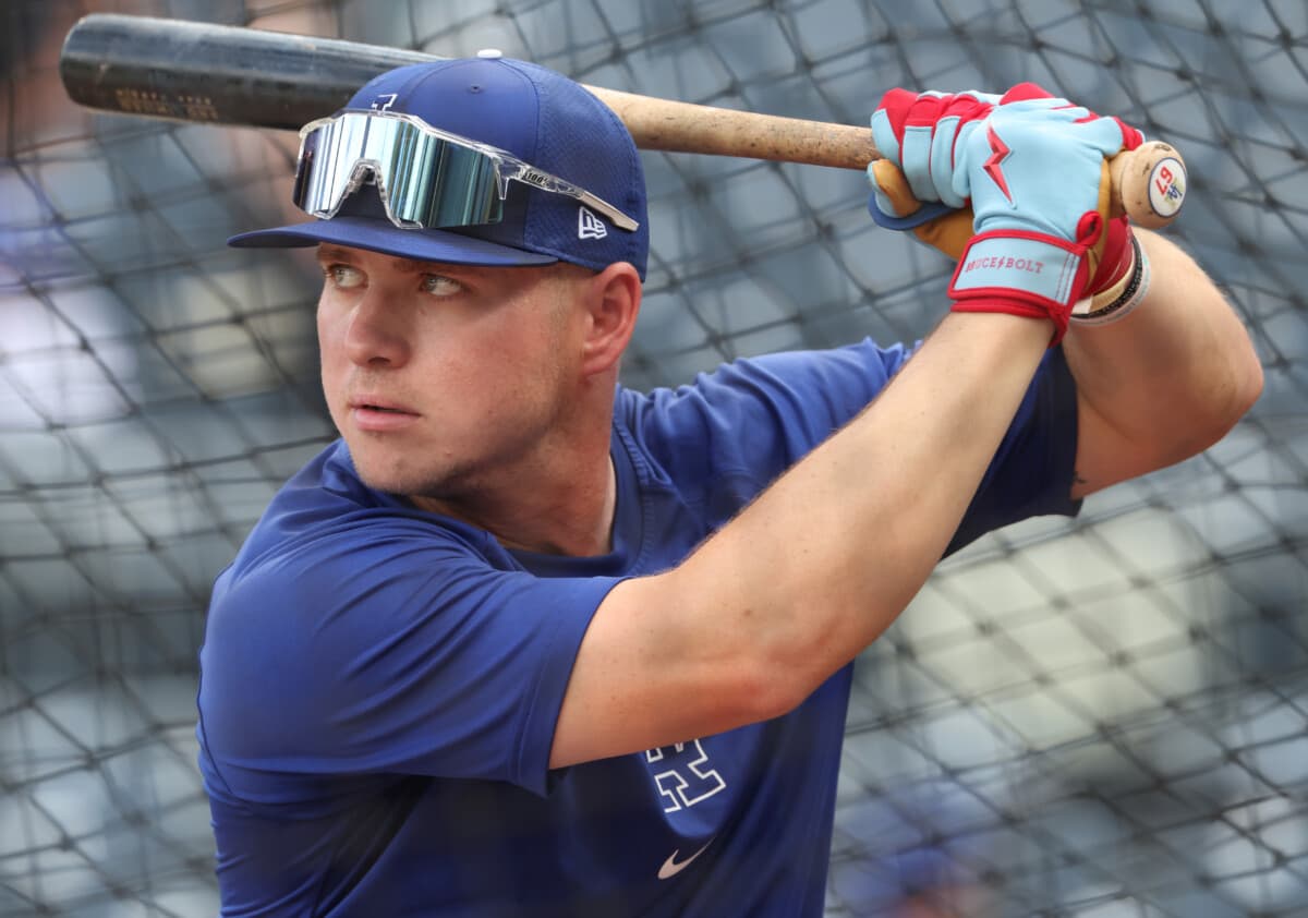 Ryan Ward Leaves MLB After Shocking Dodgers DFA