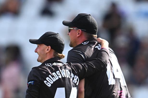 Somerset's Metro Bank Cup Hopes Dented by Leicestershire L