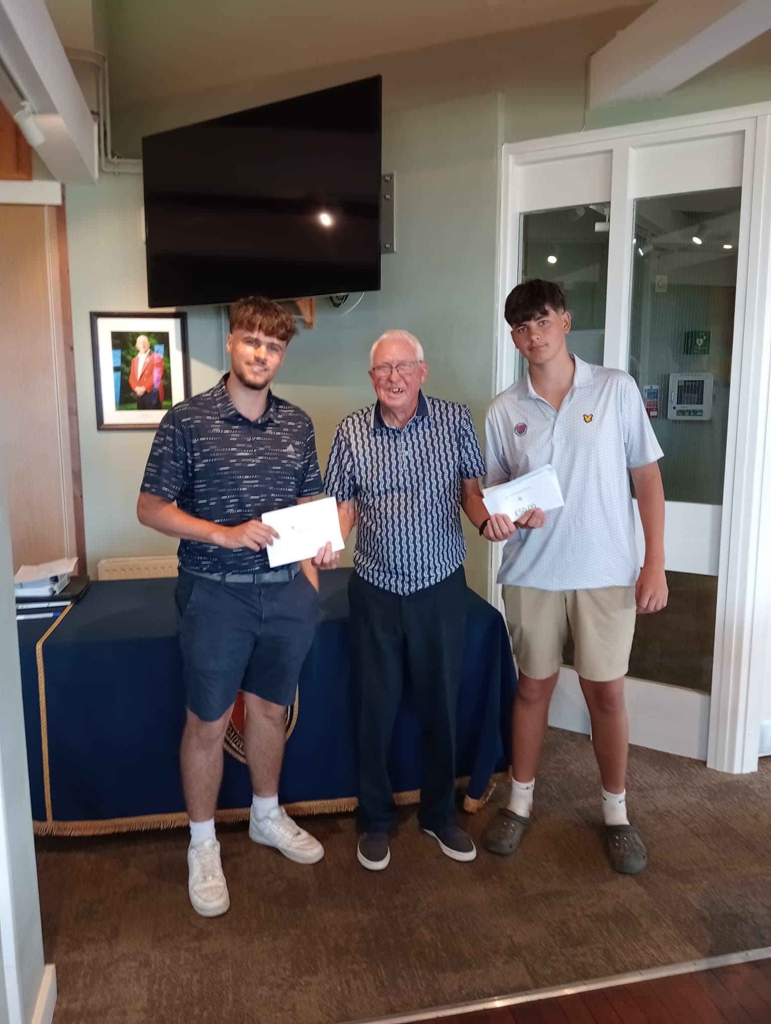 Sutherland Brothers Dominate Broadway Junior Open