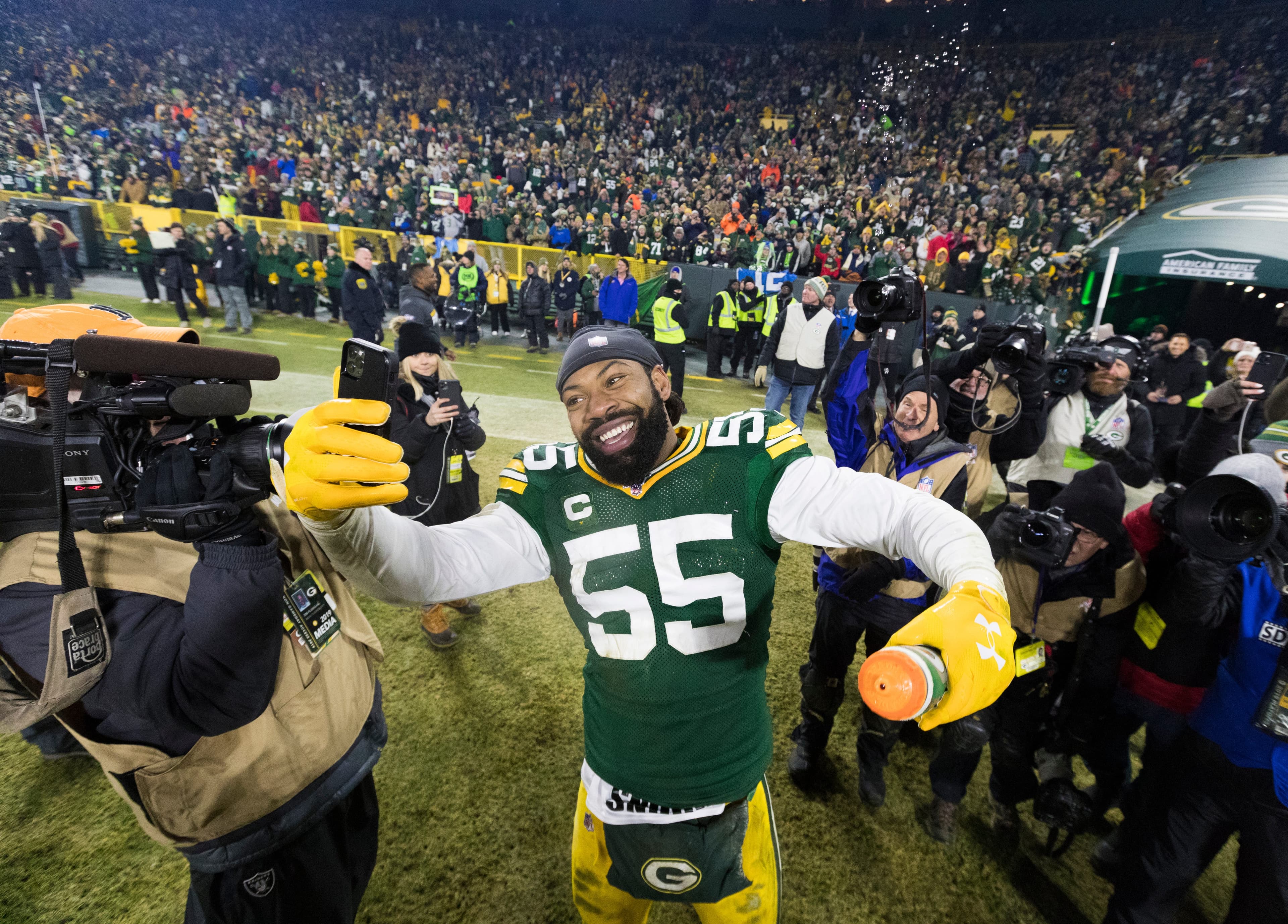 Za'Darius Smith's Emotional Return: Why He Left NFL