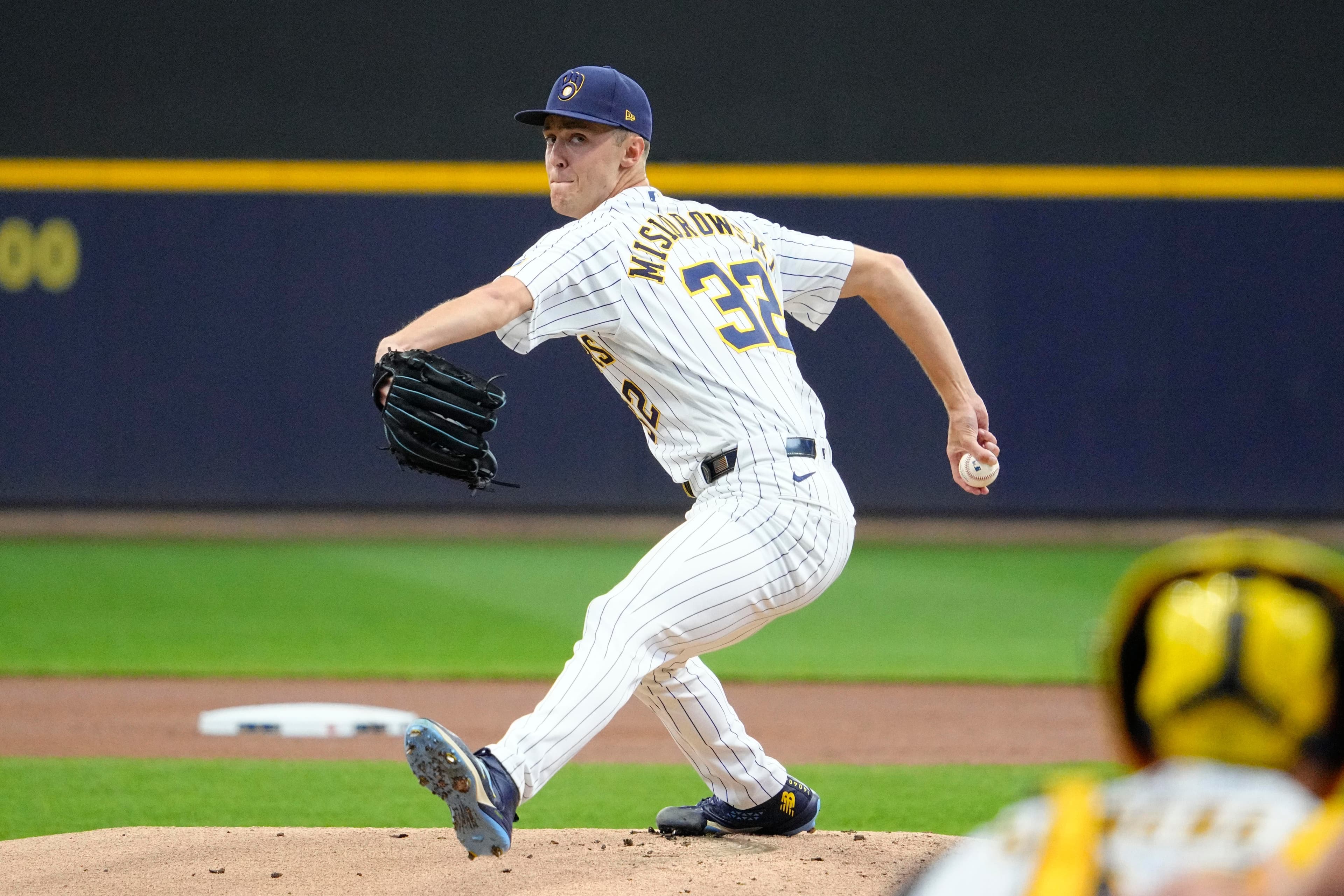 Brewers vs Dodgers: NL Powerhouses Clash (Aug 15)
