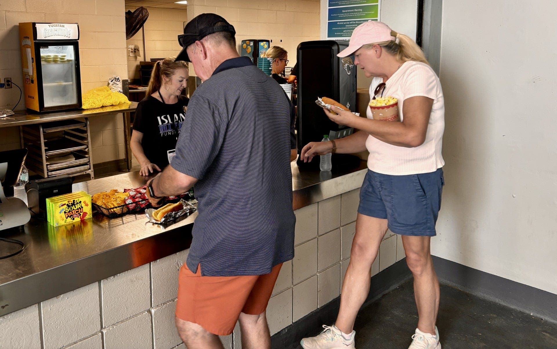 Jaguars' Low-Price Concession Stands Are a Big Hit