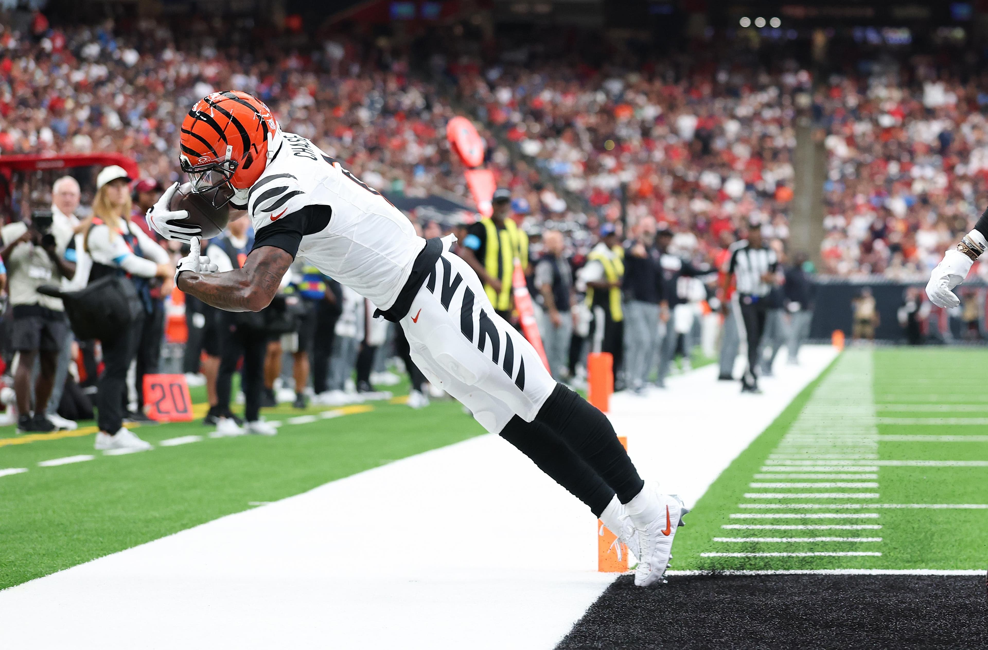 Ja'Marr Chase, Bengals Defense Shine in Houston Win