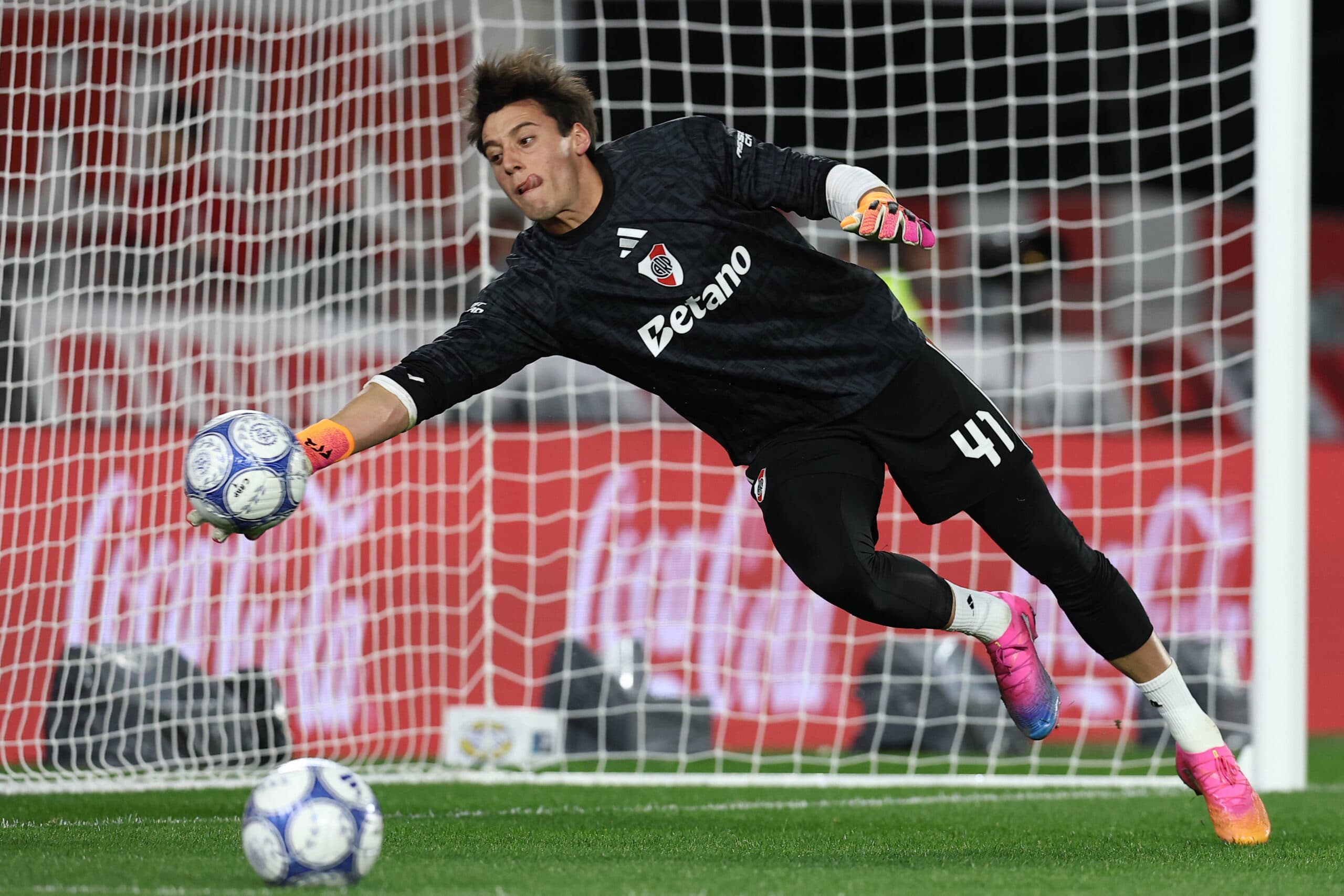 Man United Move for 21-Year-Old Goalkeeper in 2026