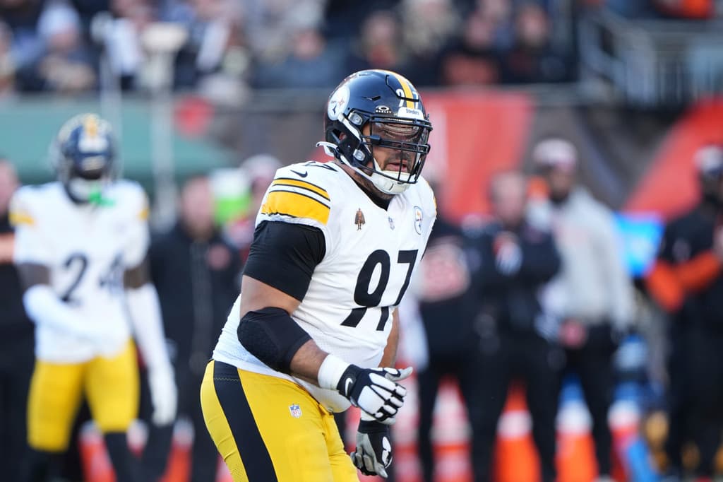 Steelers Defense vs Burrow: Bengals Offense Clash