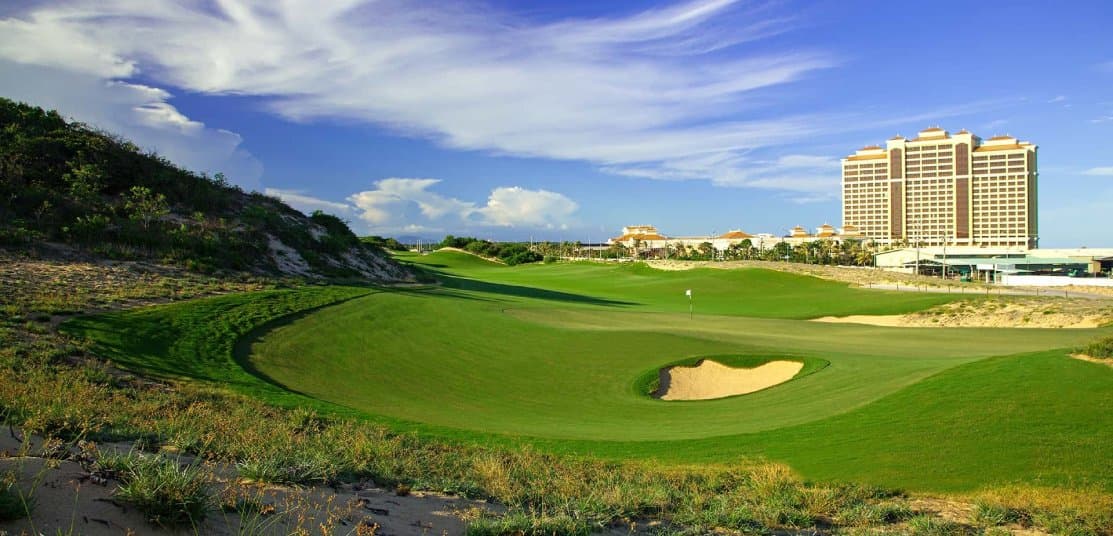 The Bluffs Grand Ho Tram Celebrates Best Golf Course Win