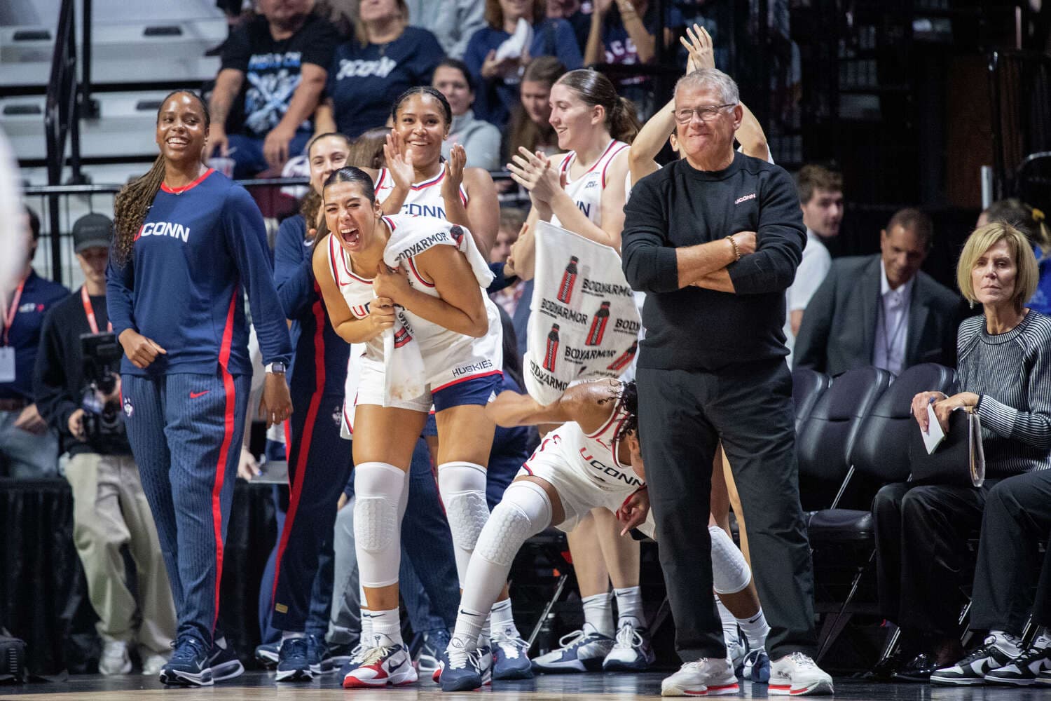 UConn vs Texas Women's Basketball Live: 2026 Exhibition